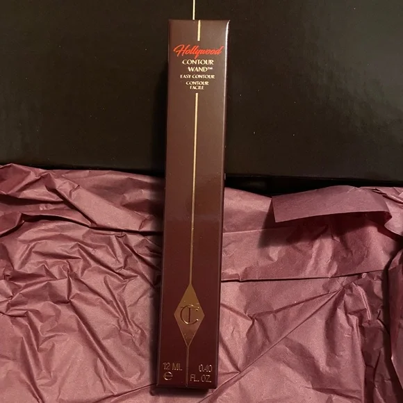 Charlotte Tilbury Contour Wand - Picture 3 of 4